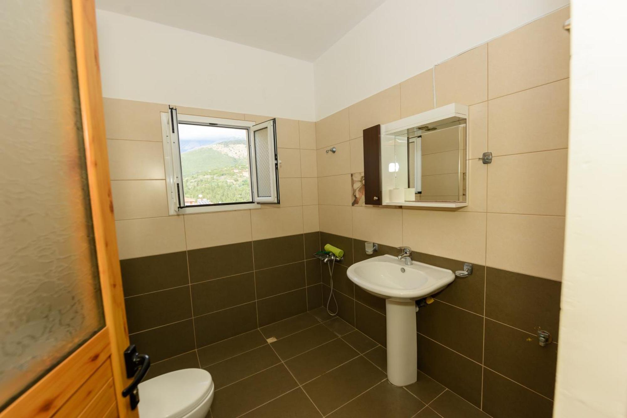 Vasili'S Family Apartments Himara Kültér fotó